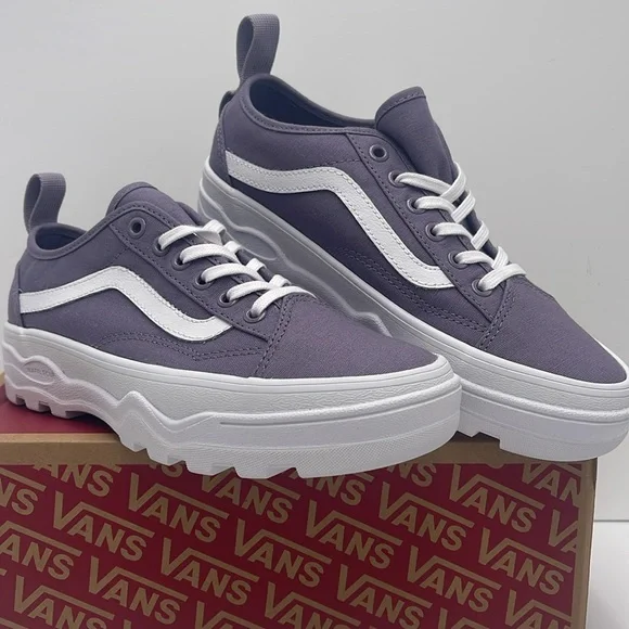 Vans WMNS Sentry Old Skool Gray Ridge
VN0A5KR3NKE
Sneakers - Picture 4 of 16